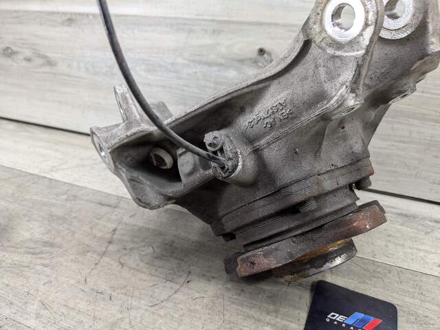 OEM BMW G20 330 M340 REAR Right Passenger Knuckle Wheel Hub Spindle Bearing
