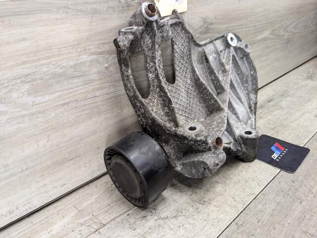 OEM BMW F80 F82  M3 M4 S55 N55 Engine Aux Belt Idler Pulley Bracket Deflection