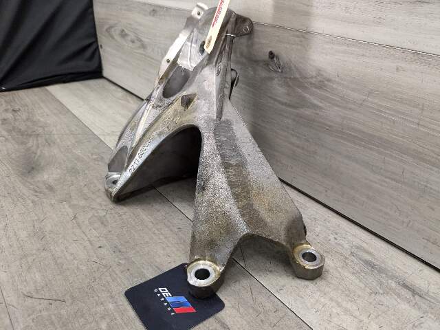 OEM BMW F15 F16 X5 AWD Right Passenger Engine N55 Motor Mount Bracket Support