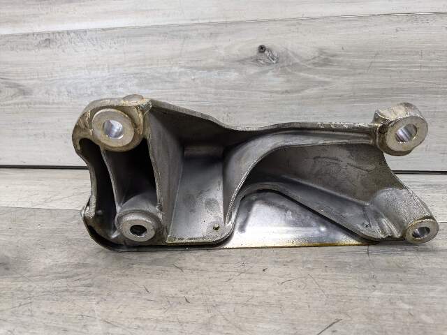 OEM BMW F15 F16 X5 AWD Right Passenger Engine N55 Motor Mount Bracket Support