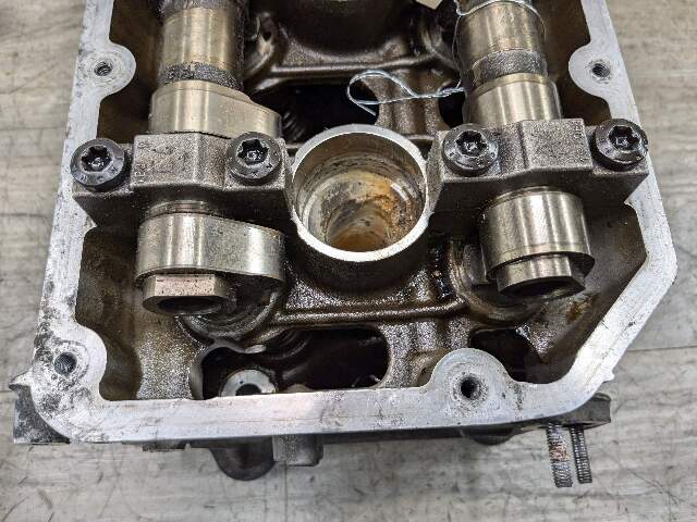 06-13 OEM BMW E90 E92 E93 Engine S65 Passenger Right Side Cylinder Head
