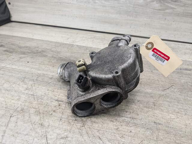 07-10 OEM BMW E90 E92 E93 M3 S65 Engine Coolant Thermostat Housing