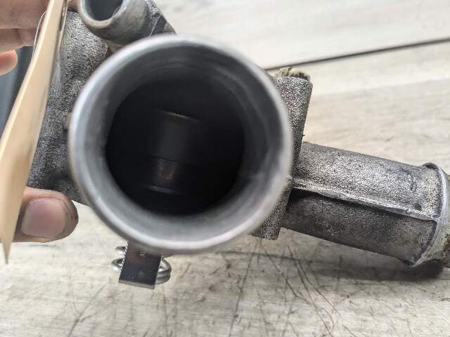 07-10 OEM BMW E90 E92 E93 M3 S65 Engine Coolant Thermostat Housing