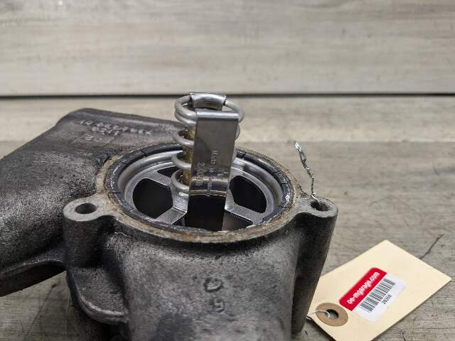 07-10 OEM BMW E90 E92 E93 M3 S65 Engine Coolant Thermostat Housing