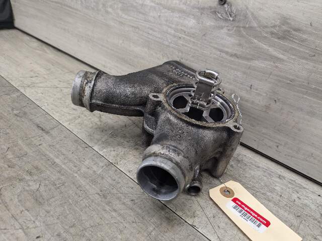07-10 OEM BMW E90 E92 E93 M3 S65 Engine Coolant Thermostat Housing
