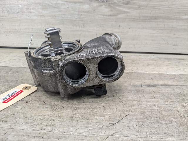 07-10 OEM BMW E90 E92 E93 M3 S65 Engine Coolant Thermostat Housing