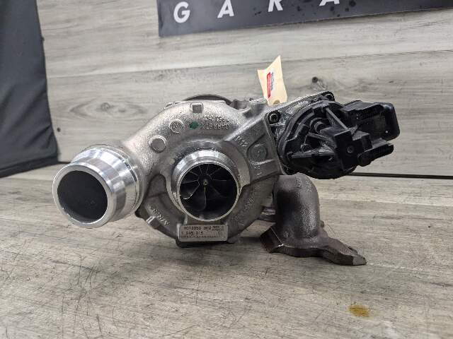 OEM BMW G01 G05 G20 G26 G42 G30 330 430 Engine B46 Turbo Charger w/ Manifold 88k