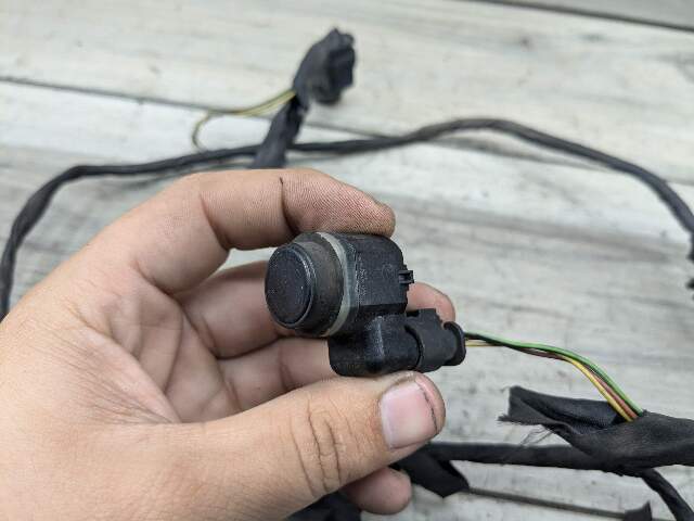 SCRATCH* OEM BMW F01 F02 750 FRONT Parking Distance Sonic Sensors PDC Harness