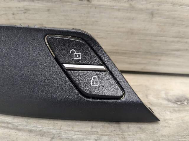 OEM BMW F15 F16 F85 X5 Front Right Passenger Side Door Panel Lock Switch Control