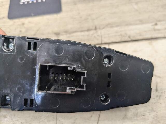 14-19 OEM BMW F15 F16 F85 X5 X6 Front Driver Master Window Glass Lifter Switch