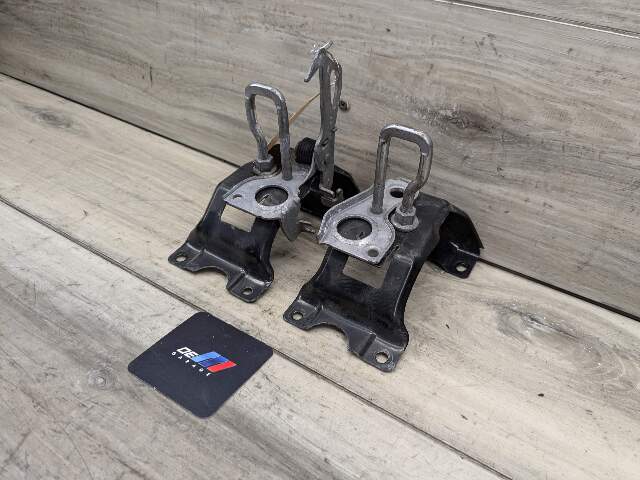 14-19 OEM BMW F15 F85 X5 F16 F86 X6 Hood Hardware Safety Latch Hook SET