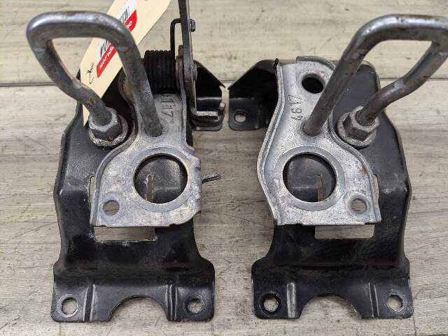 14-19 OEM BMW F15 F85 X5 F16 F86 X6 Hood Hardware Safety Latch Hook SET