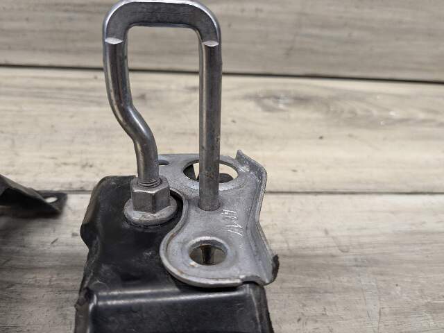 14-19 OEM BMW F15 F85 X5 F16 F86 X6 Hood Hardware Safety Latch Hook SET