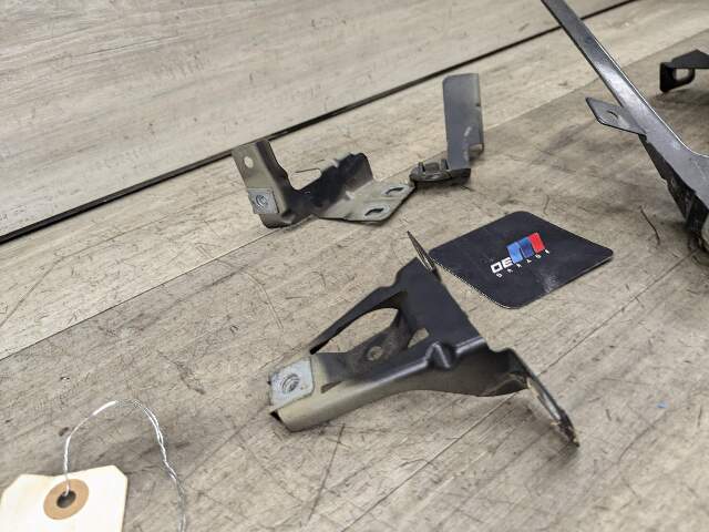 09-15 OEM BMW F01 F02 Front Left Driver Side Fender Bracket Wing Holder SET