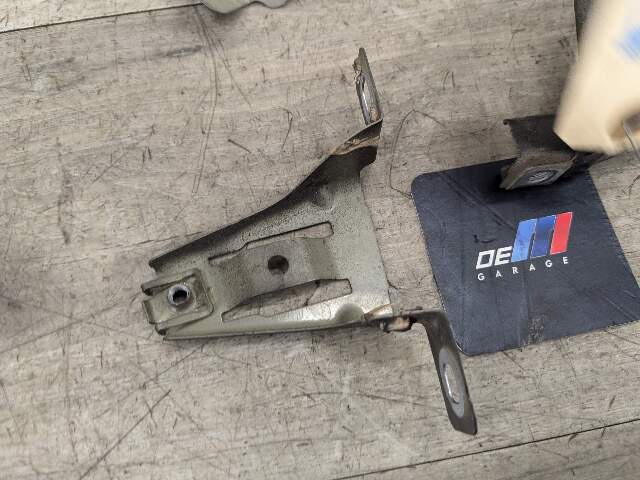 09-15 OEM BMW F01 F02 Front Left Driver Side Fender Bracket Wing Holder SET