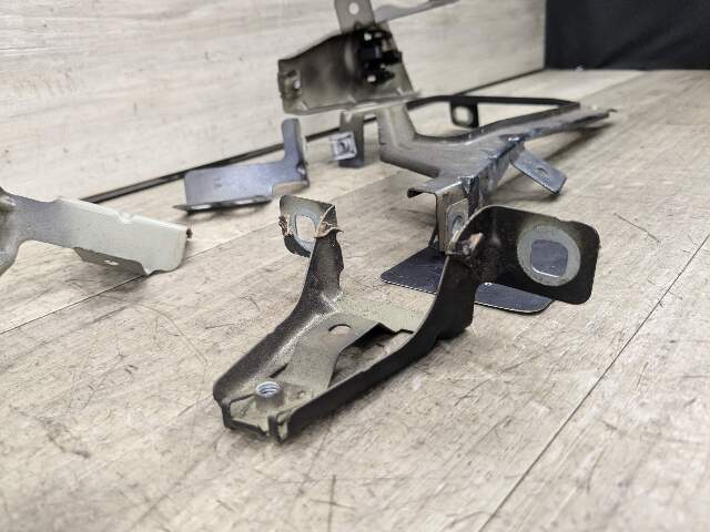 09-15 OEM BMW F01 F02 Front Left Driver Side Fender Bracket Wing Holder SET