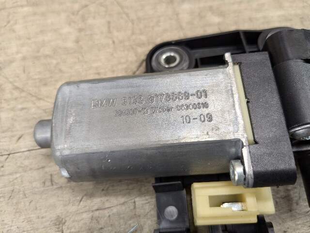 09-12 OEM BMW F01 F02 740 750 B7 Rear Left Driver Side Sun Shade Blind Motor