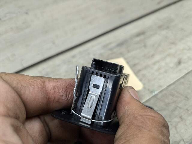 OEM BMW F02 F10 535 550 750 X3 X5 M5 Rear Trunk Lid Center Lock Control Switch