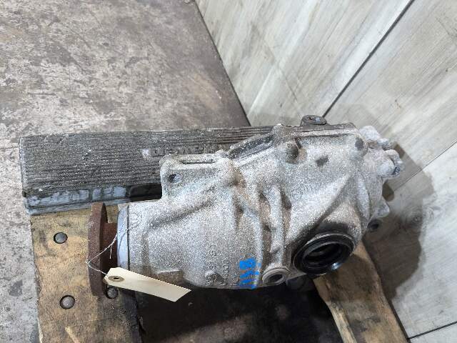 09-12 OEM BMW F01 F02 750 AWD Front Differential Axle Carrier Ratio 3.46 177k