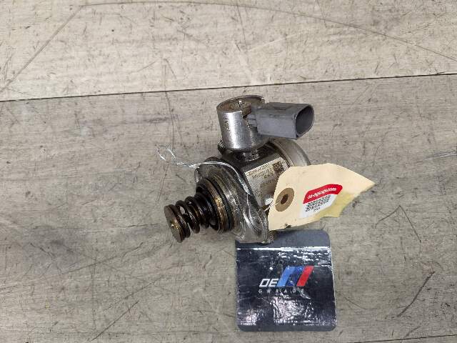 10-14 OEM BMW F10 F01 F02 F12 F13 X5 Engine N63 HPFP High Pressure Fuel Pump