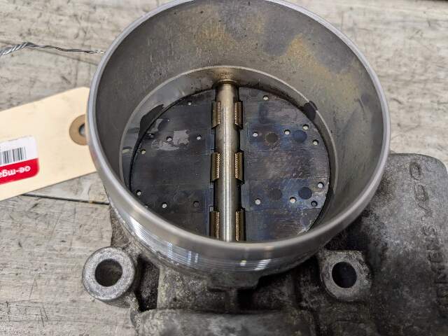 10-19 BMW F10 F12 F13 F01 F02 F15 S63 Intake Manifold Throttle Housing Assembly