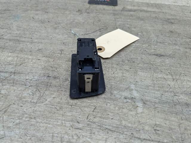 OEM BMW G12 F36 F10 F07 M5 F06 M6 F01 F02 Rear Trunk Lid Center Lock Switch