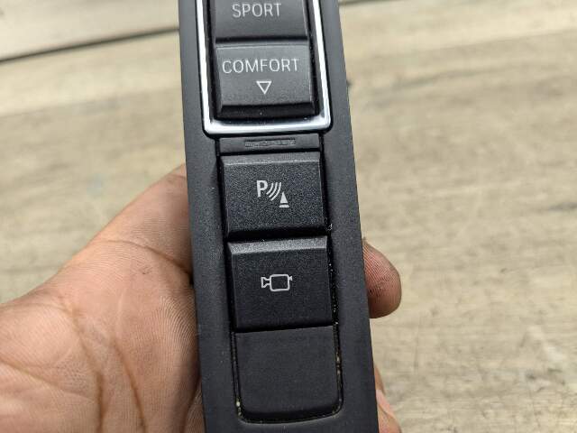 14-19 OEM BMW F15 F16 X5 X6 Center Console Traction Control Switch Panel Black