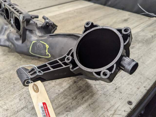10-19 BMW 550 650 F10 F12 X5M X6M Driver Side Engine S63 Intake Manifold 5-8