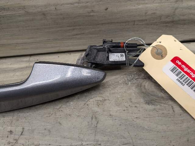 14-18 OEM BMW F15 F85 F86 X5 X6 COMFORT ACCESS Right Passenger Door Handle