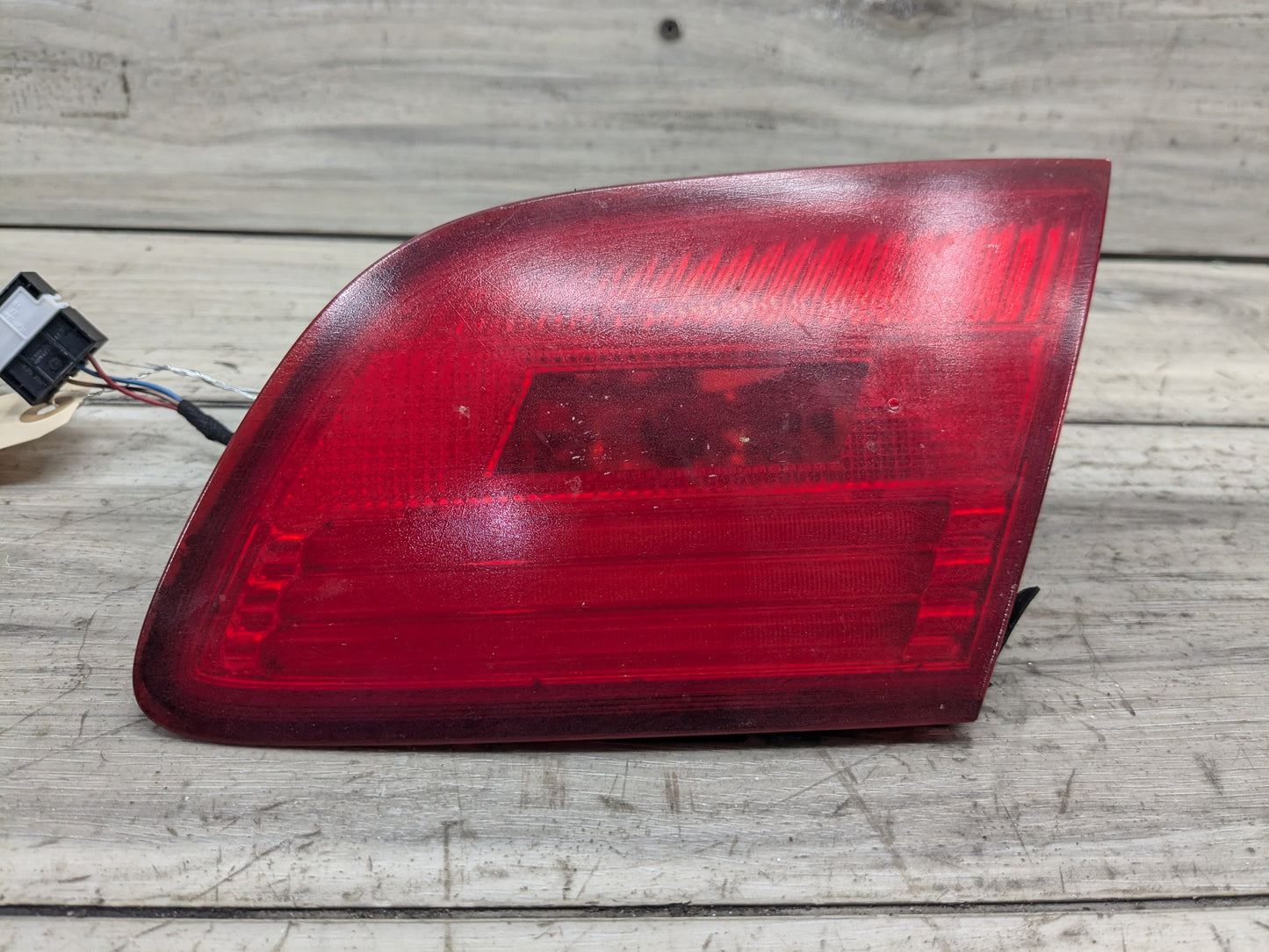 FADED* 07-10 BMW OEM E93 328i 335i Rear Right Passenger Inner Tail light Lamp