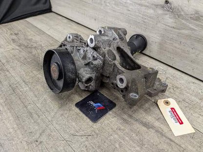 16-19 OEM BMW F30 F31 G12 340 740i Engine Coolant Pump With Support B46 B58