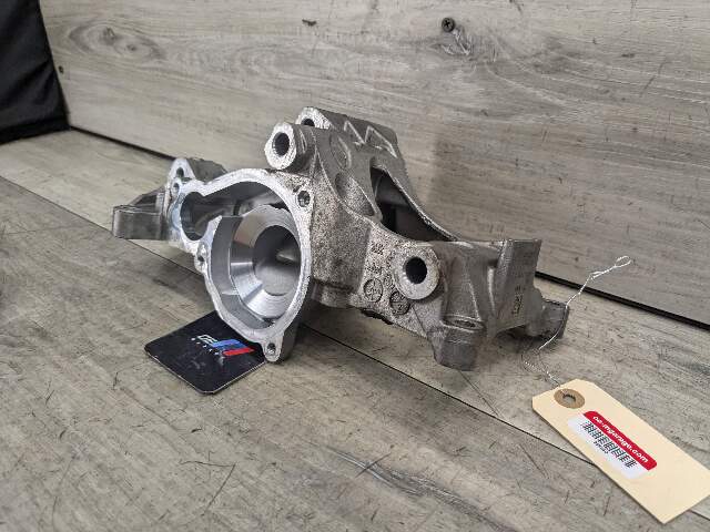 OEM BMW F22 F23 F30 G01 G02 230 330 X3 Engine Coolant Pump With Support B46 B48
