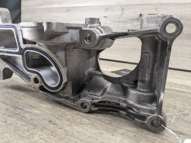 OEM BMW F22 F23 F30 G01 G02 230 330 X3 Engine Coolant Pump With Support B46 B48