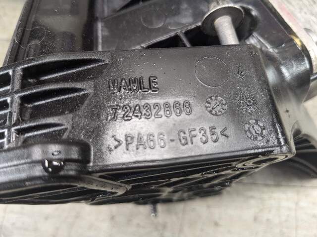OEM BMW F22 F23 F30 F32 F33 F36 230 330 430 Engine B46 B48 Oil Filter Housing
