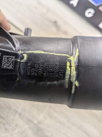 OEM BMW F22 F23 F30 F32 F33 F36 230 330 430 Engine B46 B48 Oil Filter Housing