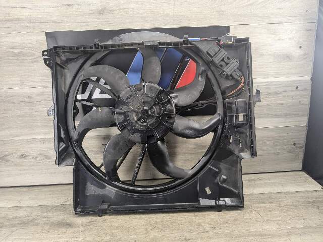 07-13 OEM BMW E88 E90 E92 N54 N55 Engine Radiator Cooling Auxiliary Fan 600W