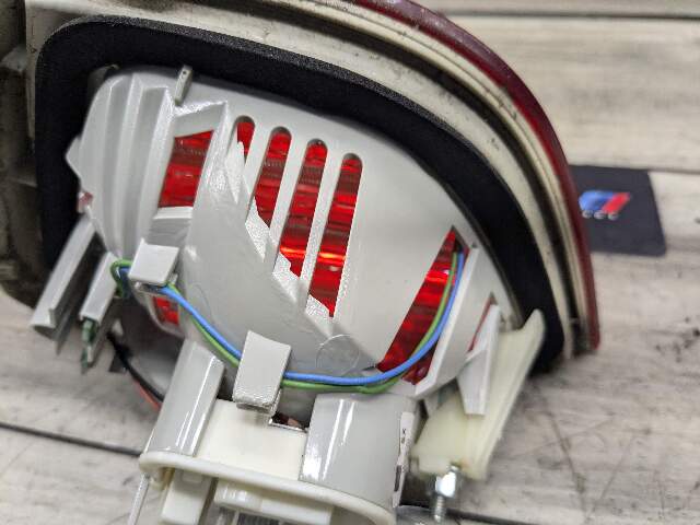 09-11 OEM BMW E90 328 335 M3 LCI Rear Left Driver Side Trunk Inner Tail Light