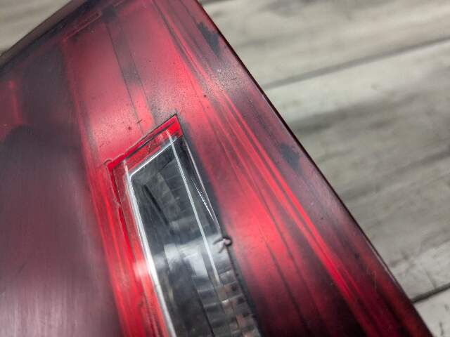 NOTE* 09-11 OEM BMW E90 LCI Sedan Rear Passenger Side Inner Tail Light Trunk Lid