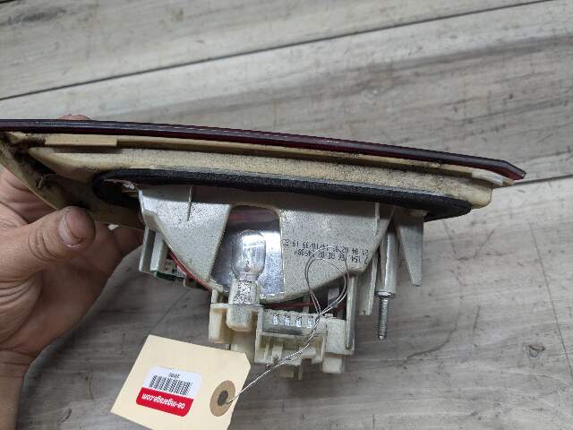 NOTE* 09-11 OEM BMW E90 LCI Sedan Rear Passenger Side Inner Tail Light Trunk Lid