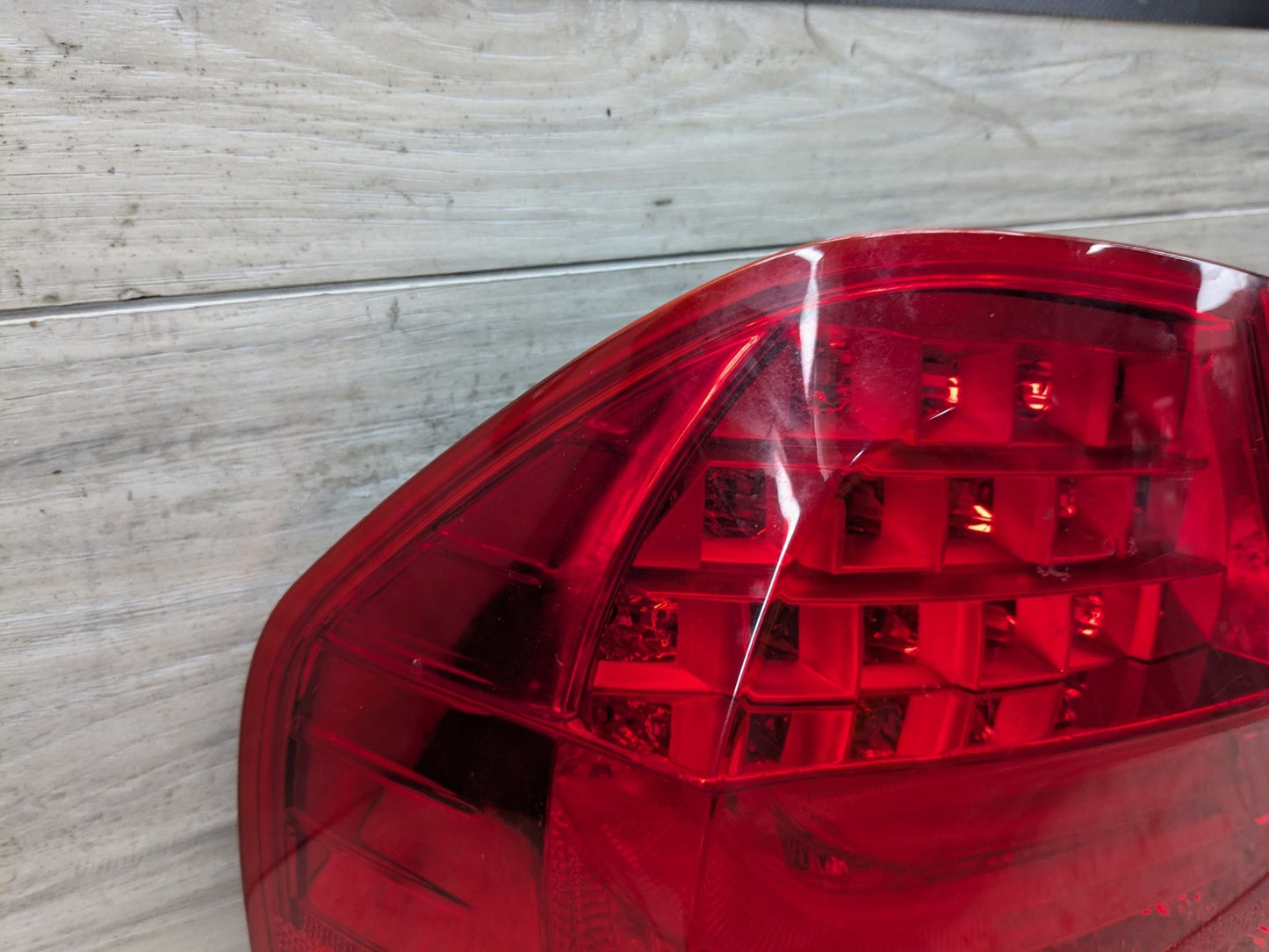 09-11 *TYC* BMW E90 328 335 LCI Sedan Rear Left Driver Side Outer Tail Light