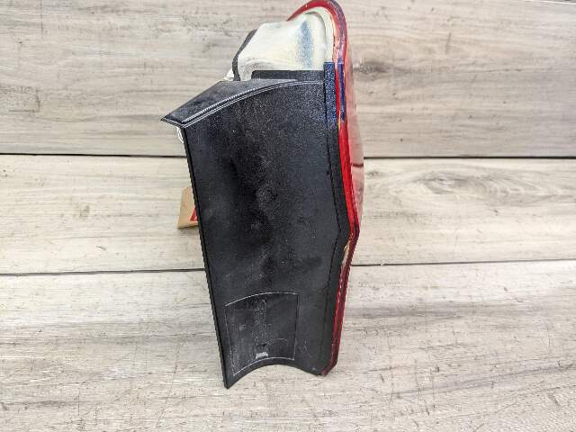 09-11 OEM BMW E90 328 335 LCI Sedan Rear Passenger Side Outer Tail Light
