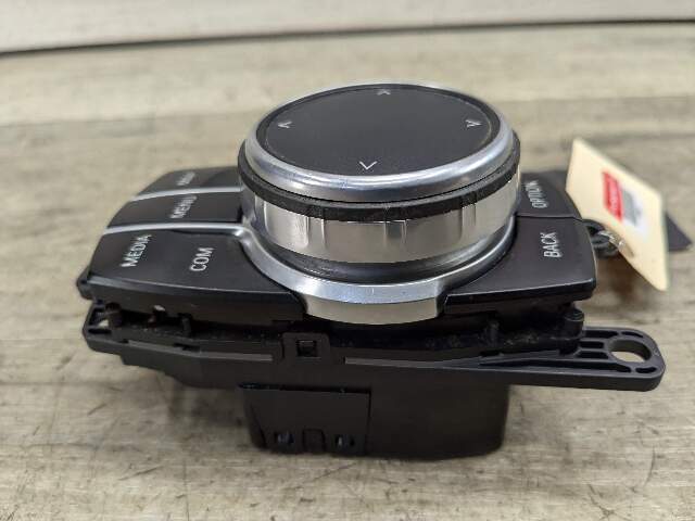 OEM BMW F90 G01 G02 G30 X3 M5 iDrive Navigation Controller Knob NBT NAV Button