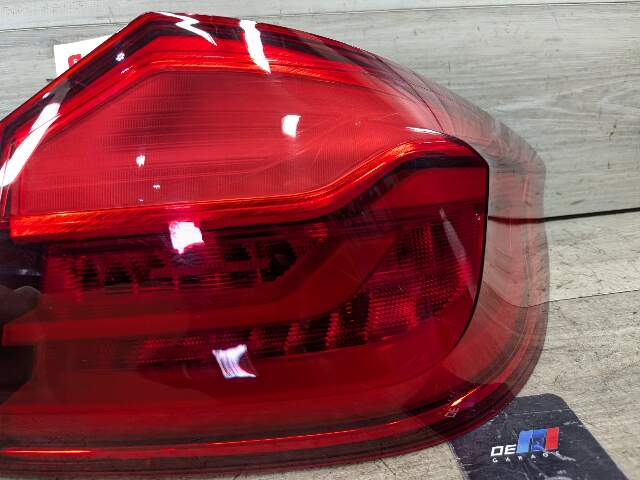 17-20 OEM BMW F90 M5 G30 530 540 M550 Rear Passenger Side Outer Tail Light