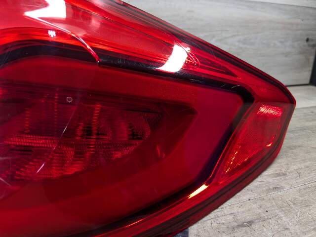 17-20 OEM BMW F90 M5 G30 530 540 M550 Rear Passenger Side Outer Tail Light