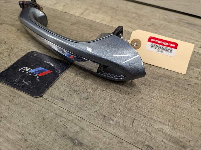 *OEM BMW G30 530 540 M550 F90 M5 COMFORT ACCESS Front Left Driver Door Handle
