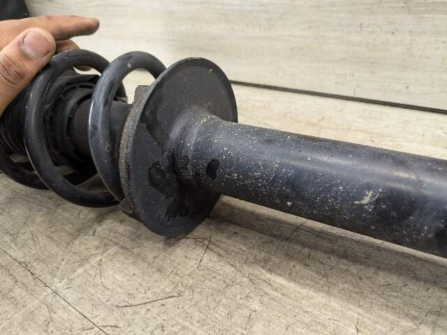 OEM BMW G30 530 540 REAR Left Right Side Suspension Strut Shock Absorber Spring