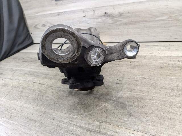 17-20 OEM BMW G30 530 540 M550 AWD Front Left Hub Spindle Knuckle Wheel Bearing