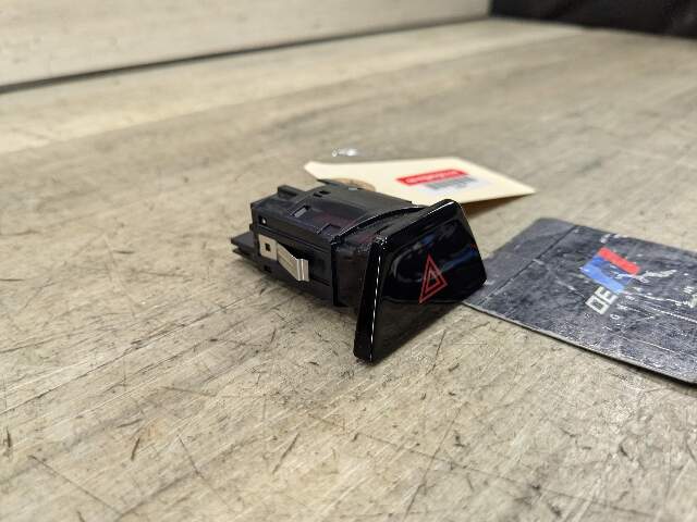 OEM BMW F90 G12 G30 540 M550 Center Hazard Warning Flasher Control Light Switch