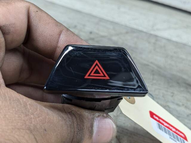 OEM BMW F90 G12 G30 540 M550 Center Hazard Warning Flasher Control Light Switch