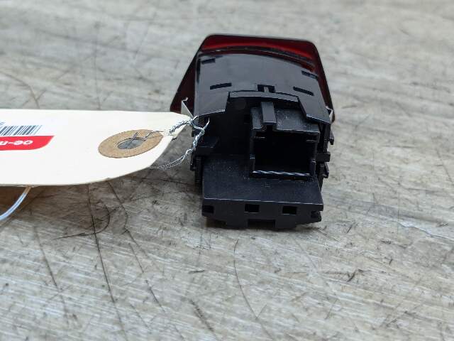 OEM BMW F90 G12 G30 540 M550 Center Hazard Warning Flasher Control Light Switch